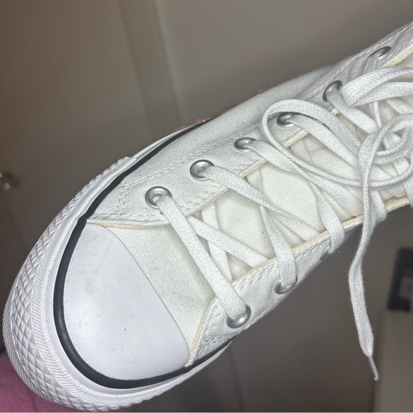 Converse Women’s Chuck Taylor All-Star Platform - Picture 12 of 15